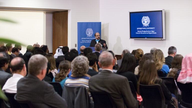 محاضرة جورجتاون الشهرية تسلط الضوء على العلاقة بين الاقتصادات الخضراء والتنمية المستدامة