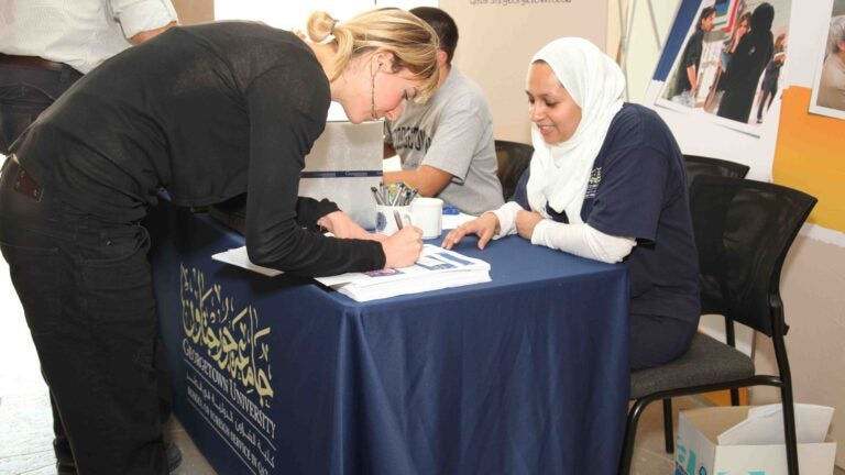 في أول معرض يستهدف صحة المجتمع كلية الشؤون الدولية في قطر تروج لاتباع أنماط حياة صحية