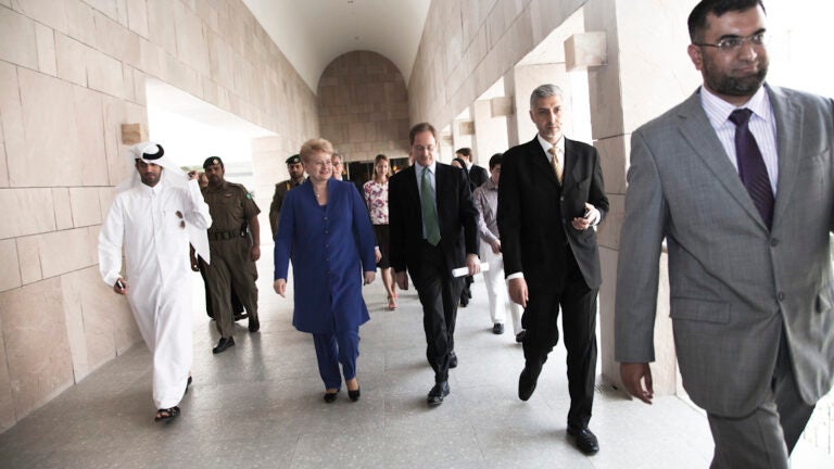 رئيسة ليتوانيا تزور كلية الشؤون الدولية في قطر