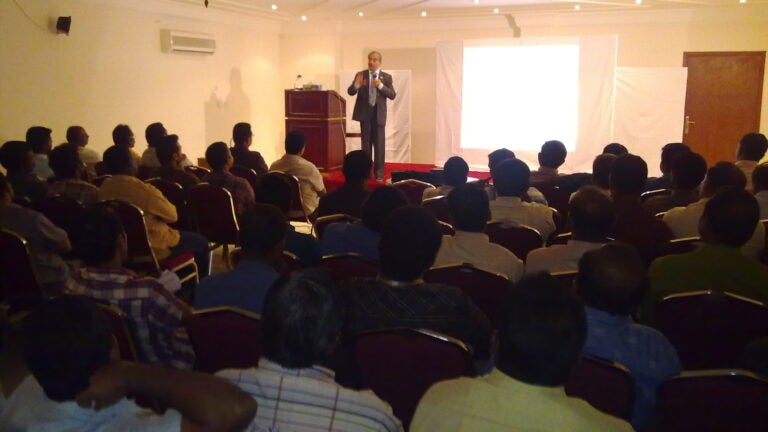 دراسة أجرتها كلية الشؤون الدولية بجامعة جورجتاون في قطر تتوصل إلى أن التوعية المالية لها أثر قوي على العمال المغتربين