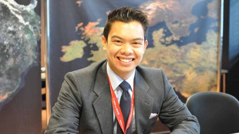 مؤتمر قطر للقادة لأول مرة لطلاب الدوحة