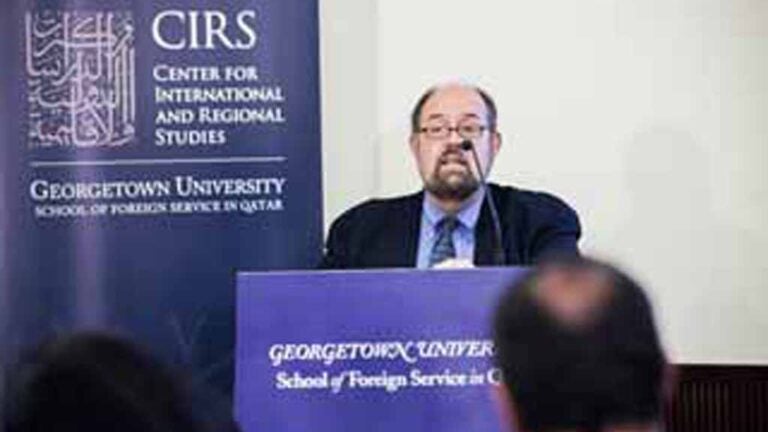 ويليام بيمان يشارك خلاصة تجربته حول العلاقات الاجتماعية والثقافية العربية الإيرانية في كلية الشؤون الدولية بجامعة جورجتاون في قطر
